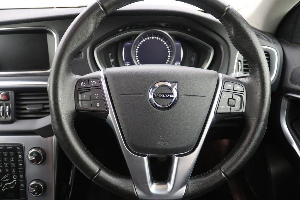 Used Volvo V40 2018 for sale - 77583229: Photo 17