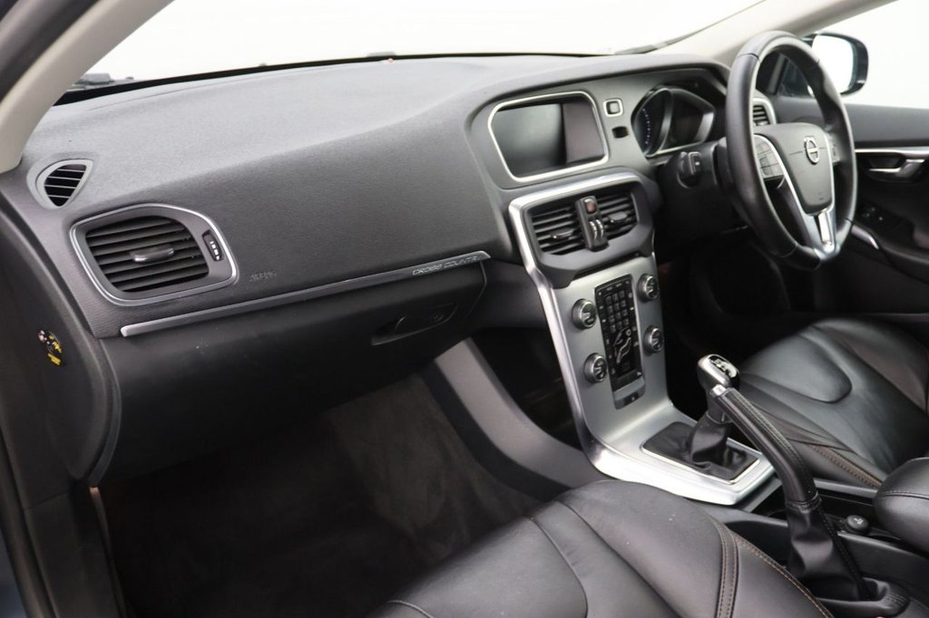 Used Volvo V40 2018 for sale - 77583229: Photo 20