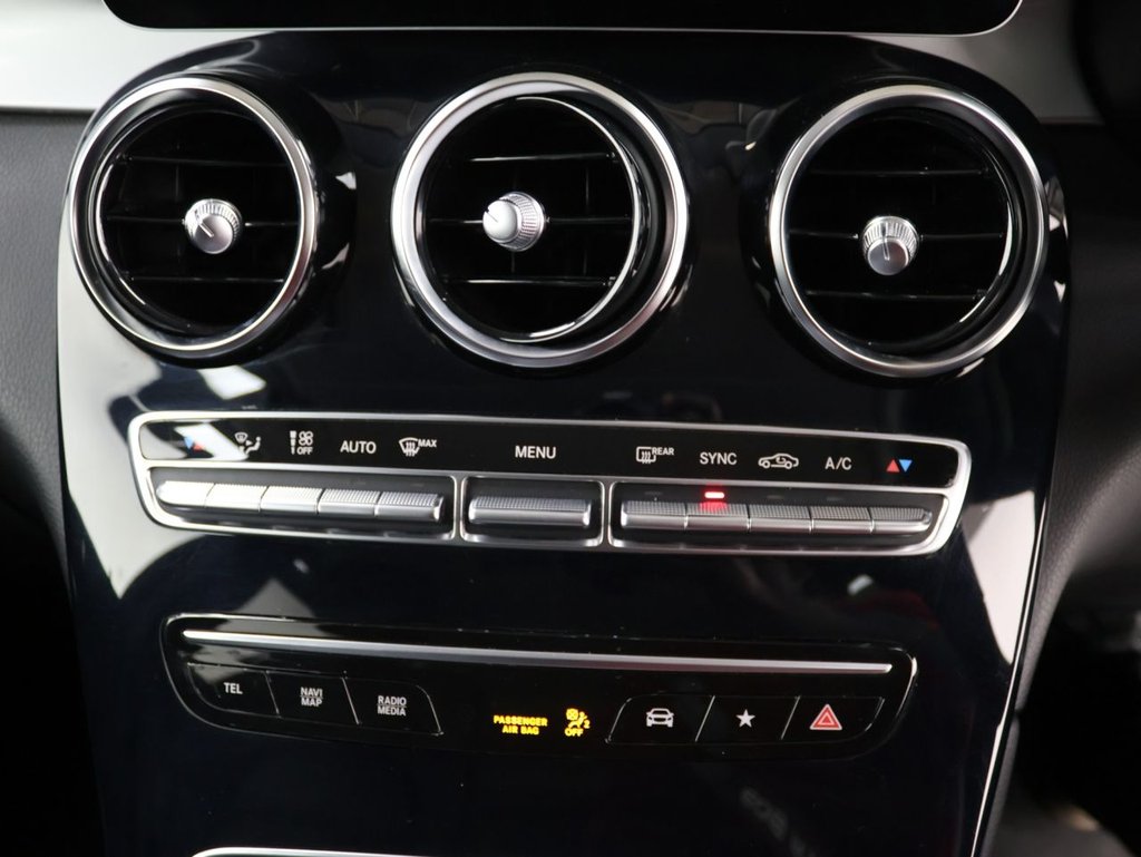 Used Mercedes-Benz GLC 2020 for sale - 75986032: Photo 17