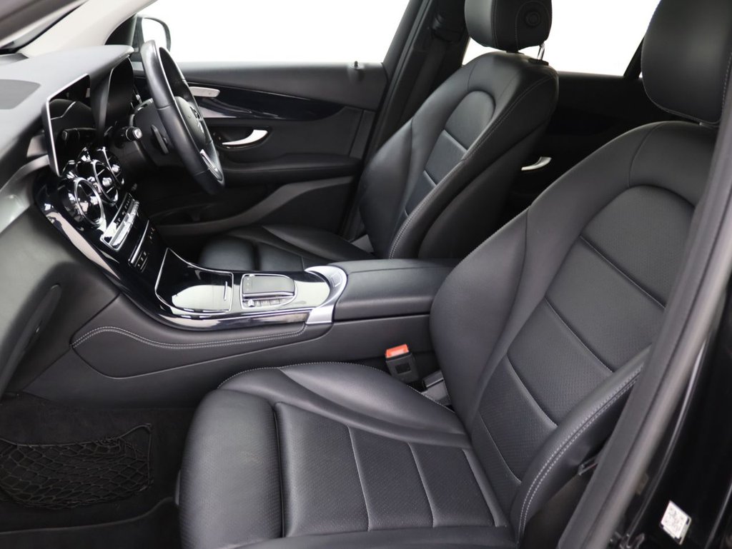 Used Mercedes-Benz GLC 2020 for sale - 75986032: Photo 24