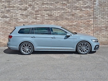 Used Volkswagen Passat 2023 for sale - 79437741: Photo