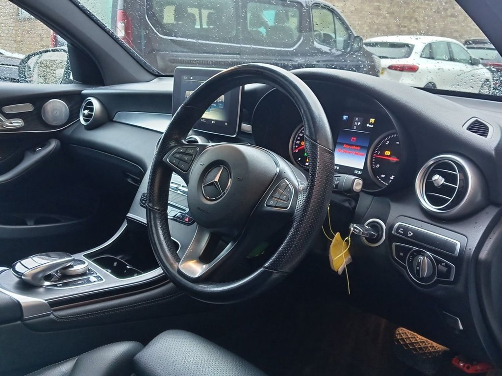 Used Mercedes-Benz GLC 2019 for sale - 76591161: Photo 3