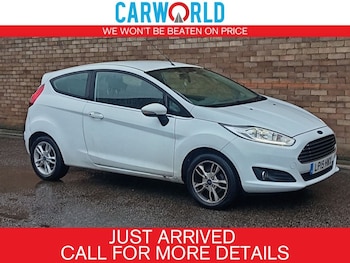 2015 (15) - 1.25 82 Zetec 3dr