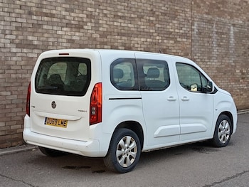 Used Vauxhall Combo Life 2019 for sale - 76542055: Photo