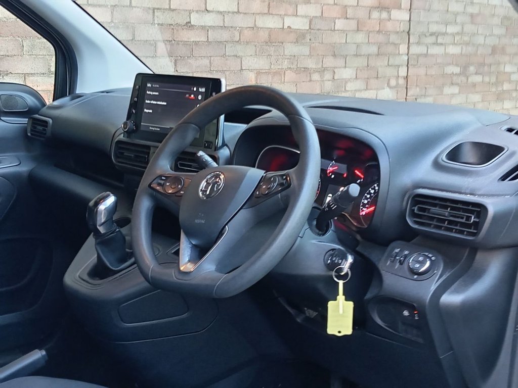 Used Vauxhall Combo Life 2019 for sale - 76542055: Photo 5