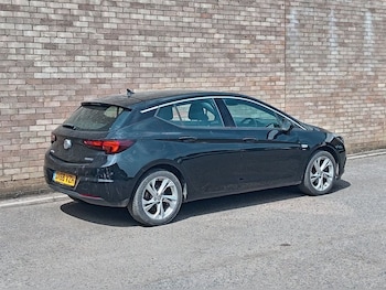 Used Vauxhall Astra 2018 for sale - 79071930: Photo