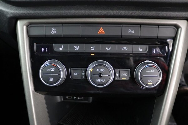 Used Volkswagen T-Roc 2021 for sale - 76105845: Photo 13
