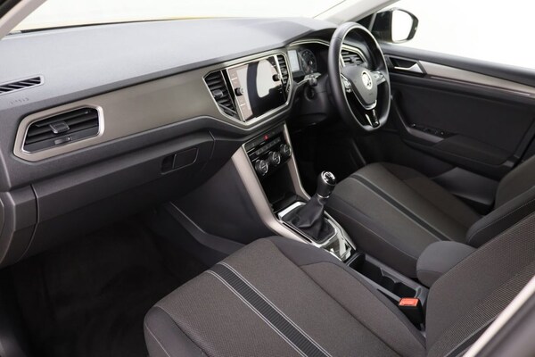 Used Volkswagen T-Roc 2021 for sale - 76105845: Photo 22