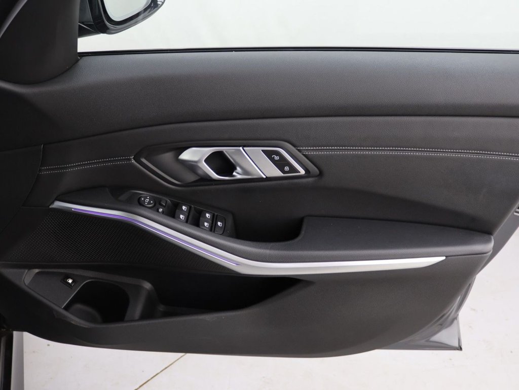 Used BMW 3 Series 2021 for sale - 76542112: Photo 25