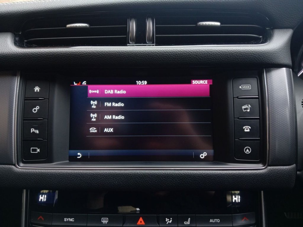 Used Jaguar XF 2019 for sale - 77436631: Photo 8