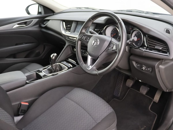 Used Vauxhall Insignia 2019 for sale - 76300922: Photo 10
