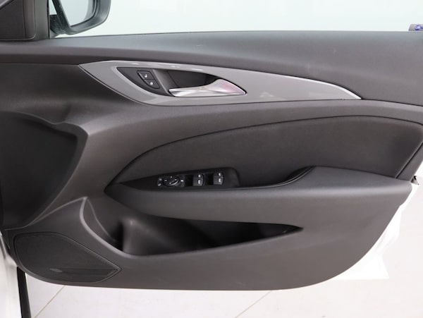 Used Vauxhall Insignia 2019 for sale - 76300922: Photo 24