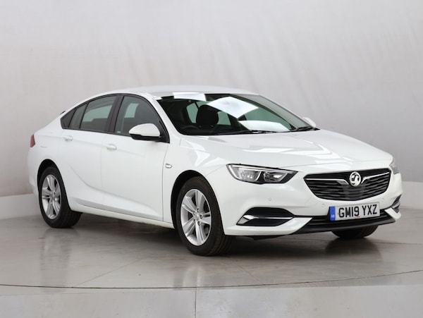 Used Vauxhall Insignia 2019 for sale - 76300922: Photo 2