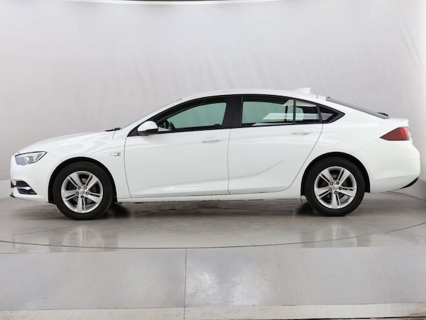 Used Vauxhall Insignia 2019 for sale - 76300922: Photo 6