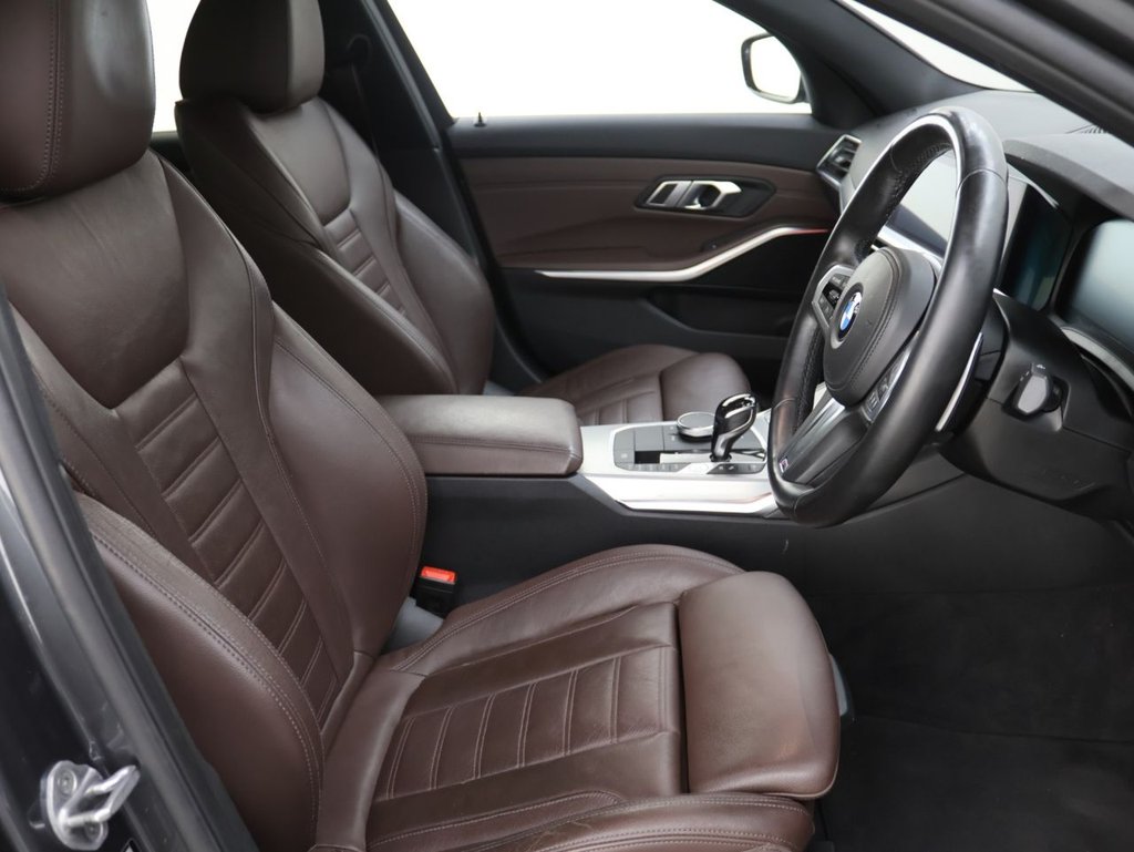 Used BMW 3 Series 2021 for sale - 76542157: Photo 12