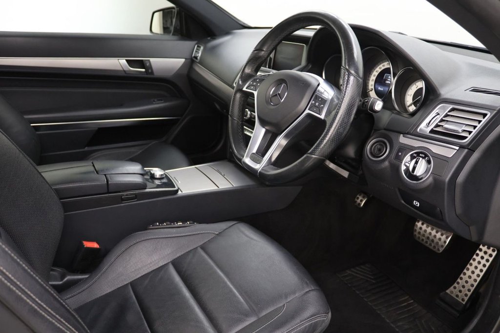 Used Mercedes-Benz E Class 2014 for sale - 77383661: Photo 2