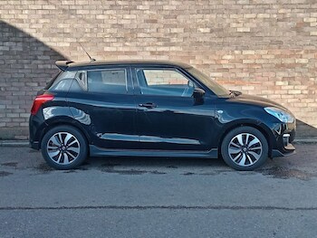 Used Suzuki Swift 2020 for sale - 77748412: Photo