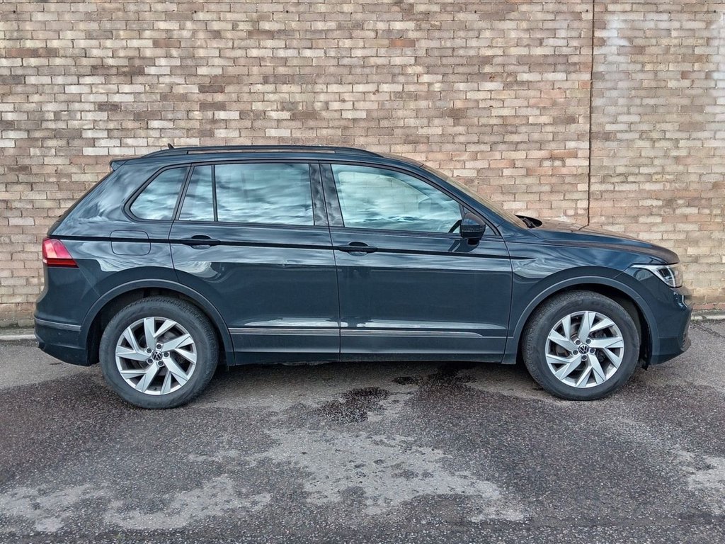 Used Volkswagen Tiguan 2022 for sale - 76841039: Photo 2