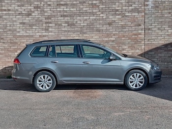 Used Volkswagen Golf 2015 for sale - 78631387: Photo