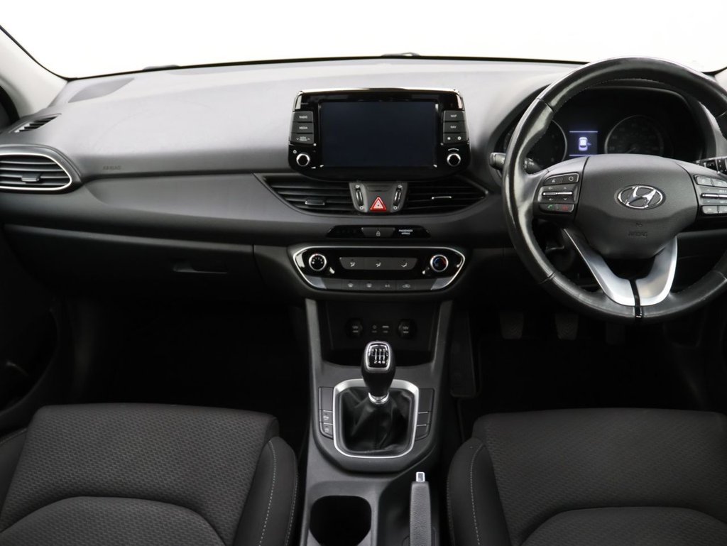 Used Hyundai i30 2018 for sale - 76300991: Photo 19