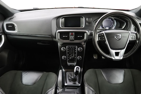Used Volvo V40 2016 for sale - 76301017: Photo 18