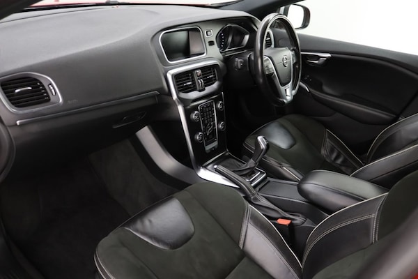 Used Volvo V40 2016 for sale - 76301017: Photo 24
