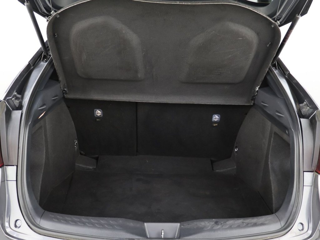 Used Toyota C-HR 2020 for sale - 76591189: Photo 26