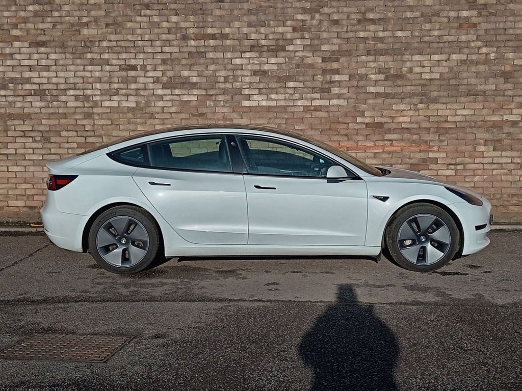 Used Tesla Model 3 2021 for sale - 76791976: Photo 2