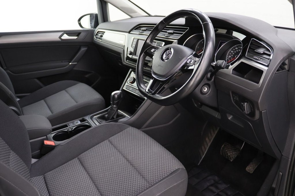 Used Volkswagen Touran 2017 for sale - 77287655: Photo 10