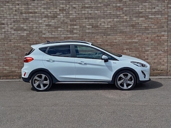 Used Ford Fiesta 2020 for sale - 79022717: Photo