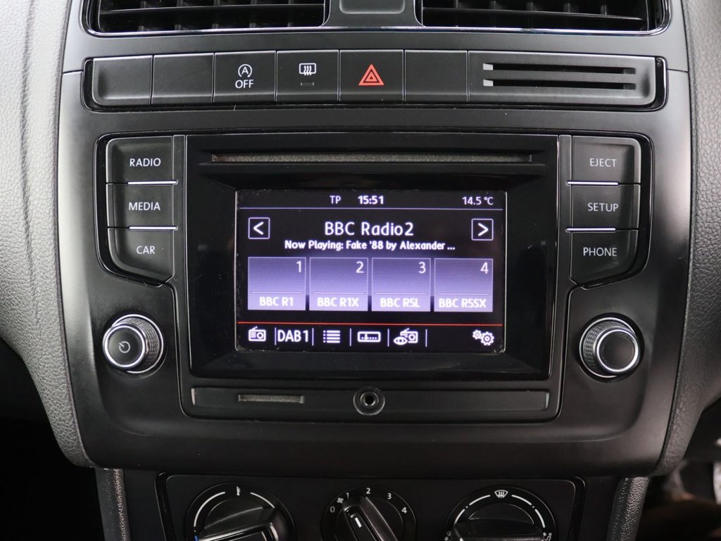 Used Volkswagen Polo 2015 for sale - 76591079: Photo 10