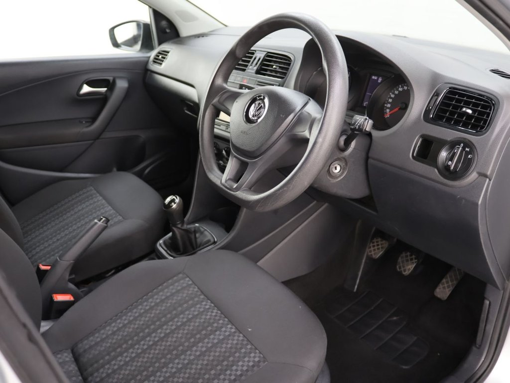 Used Volkswagen Polo 2015 for sale - 76591079: Photo 6