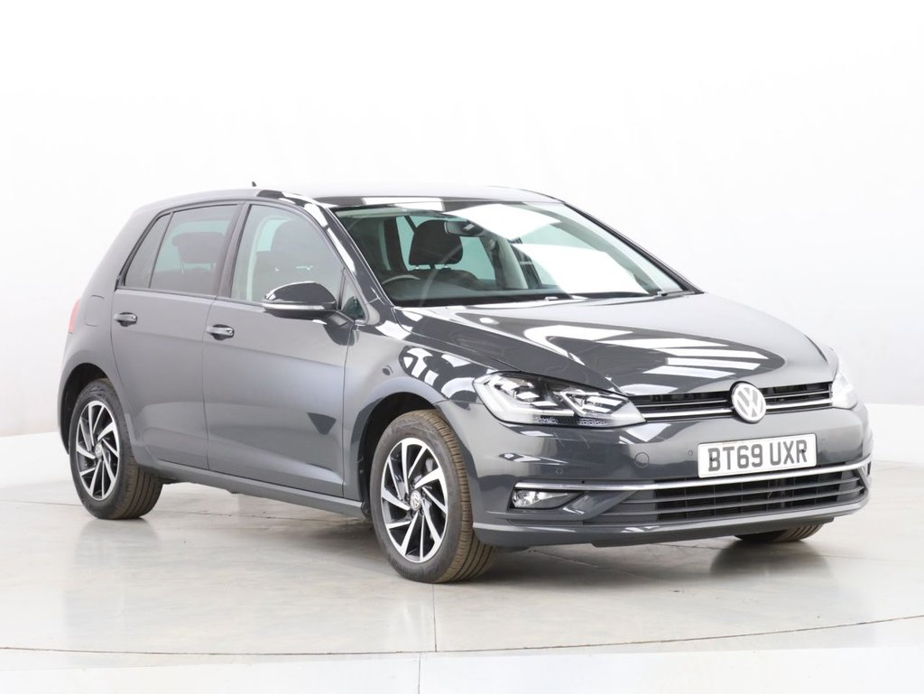 Used Volkswagen Golf 2019 for sale - 76541986: Photo 2