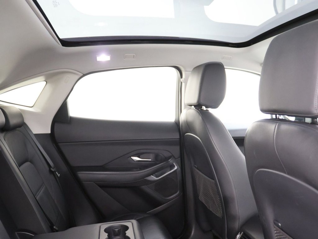 Used Jaguar E-Pace 2021 for sale - 78056651: Photo 2