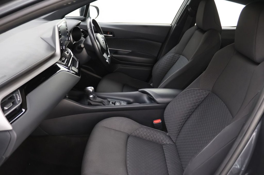 Used Toyota C-HR 2020 for sale - 76481648: Photo 21