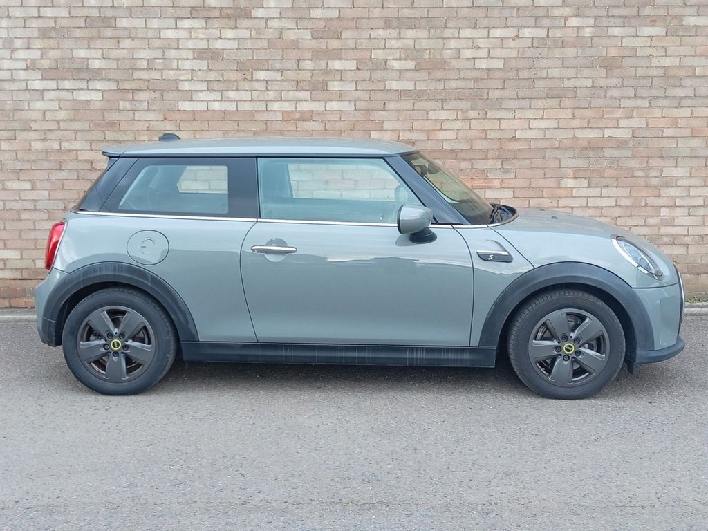 Used MINI Hatch 2021 for sale - 76665796: Photo 2