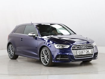Used Audi A3 2017 for sale - 76300951: Photo 2