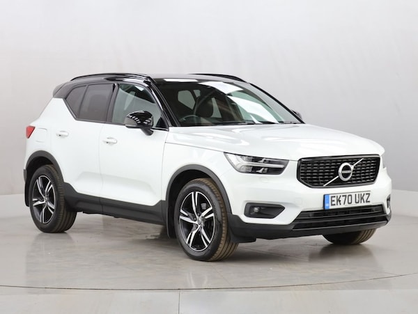 Used Volvo XC40 2020 for sale - 76300949: Photo 2