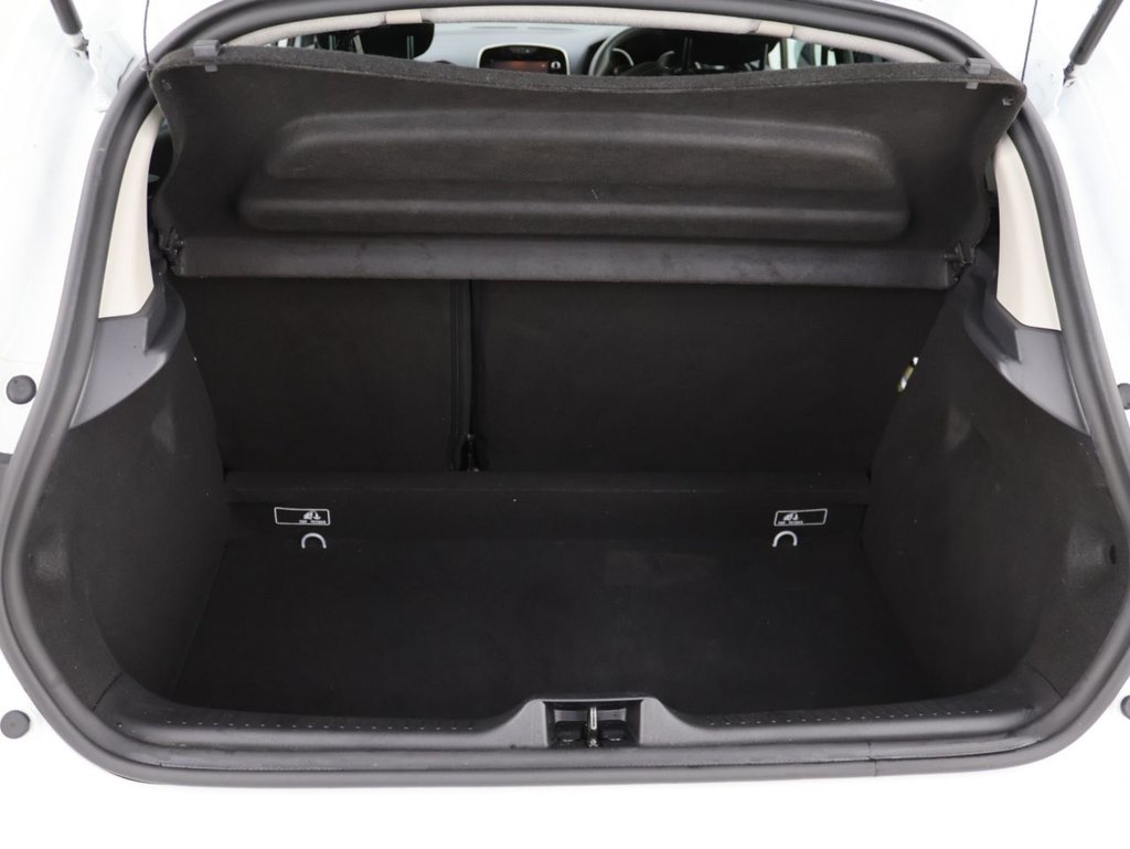 Used Renault Clio 2018 for sale - 76322947: Photo 26