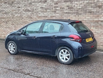 Used Peugeot 208 2017 for sale - 78954968: Photo