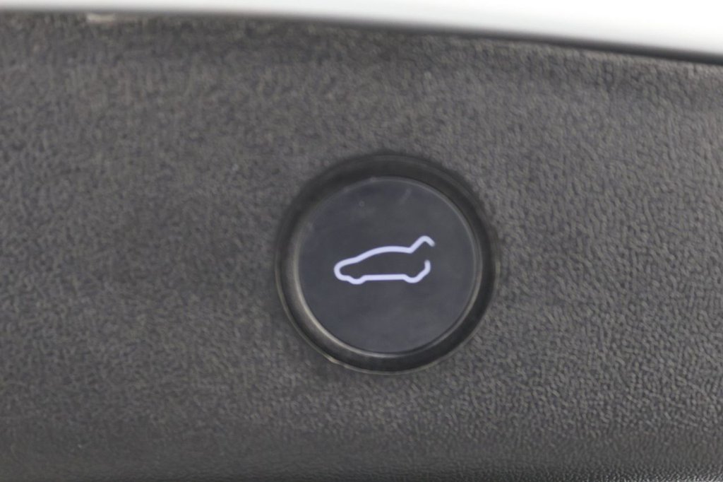 Used Tesla Model 3 2022 for sale - 76923403: Photo 25