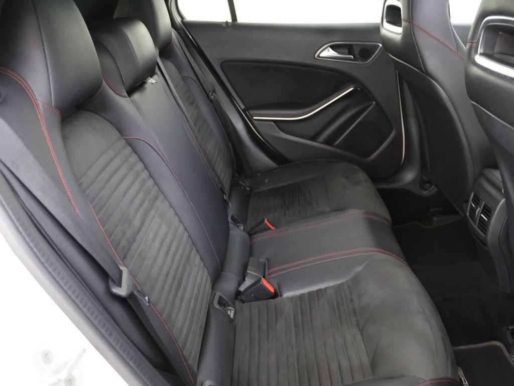 Used Mercedes-Benz GLA 2017 for sale - 76300947: Photo 18