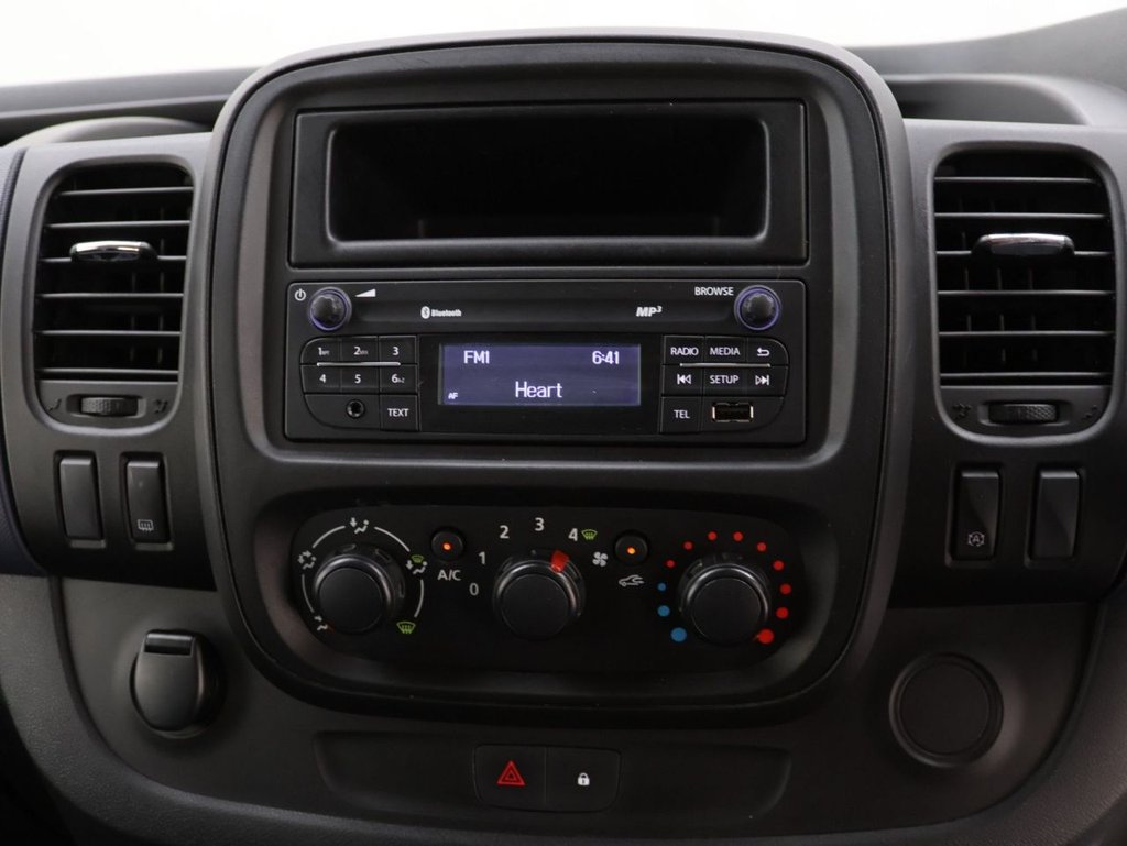 Used Vauxhall Vivaro 2016 for sale - 76542013: Photo 15