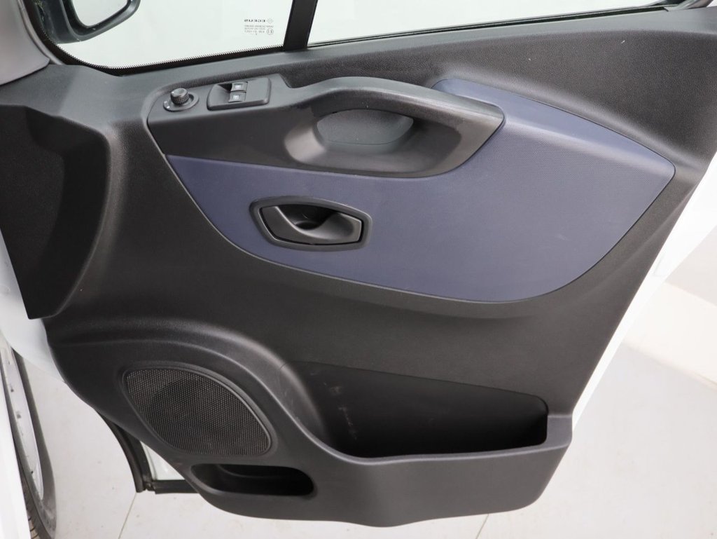 Used Vauxhall Vivaro 2016 for sale - 76542013: Photo 27