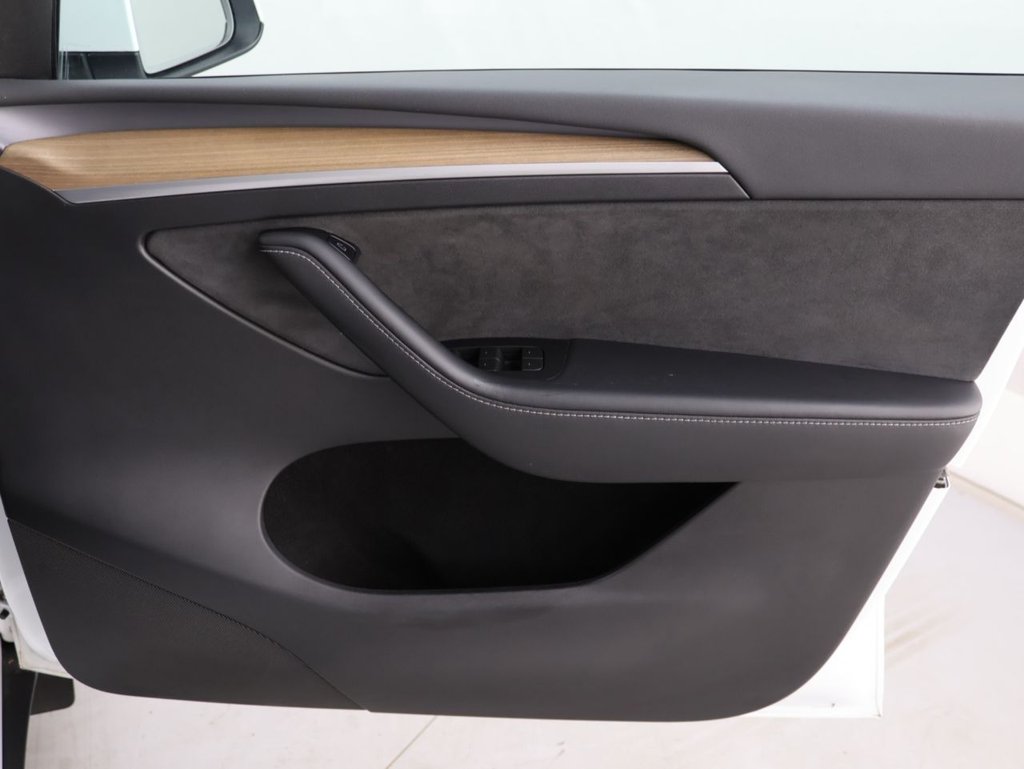 Used Tesla Model Y 2022 for sale - 76617210: Photo 27