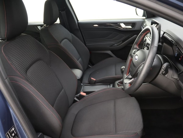 Used Ford Focus 2019 for sale - 76300965: Photo 12