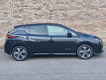 Used Nissan Leaf 2020 for sale - 76665801: Photo