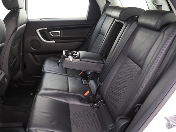 Used Land Rover Discovery Sport 2017 for sale - 76301015: Photo 20