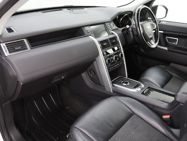 Used Land Rover Discovery Sport 2017 for sale - 76301015: Photo 22
