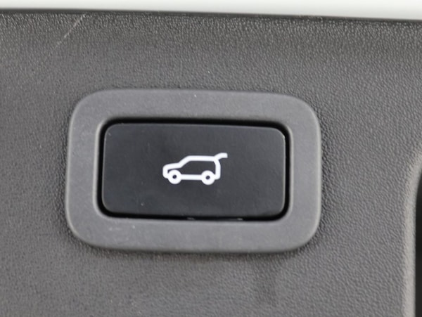 Used Land Rover Discovery Sport 2017 for sale - 76301015: Photo 25
